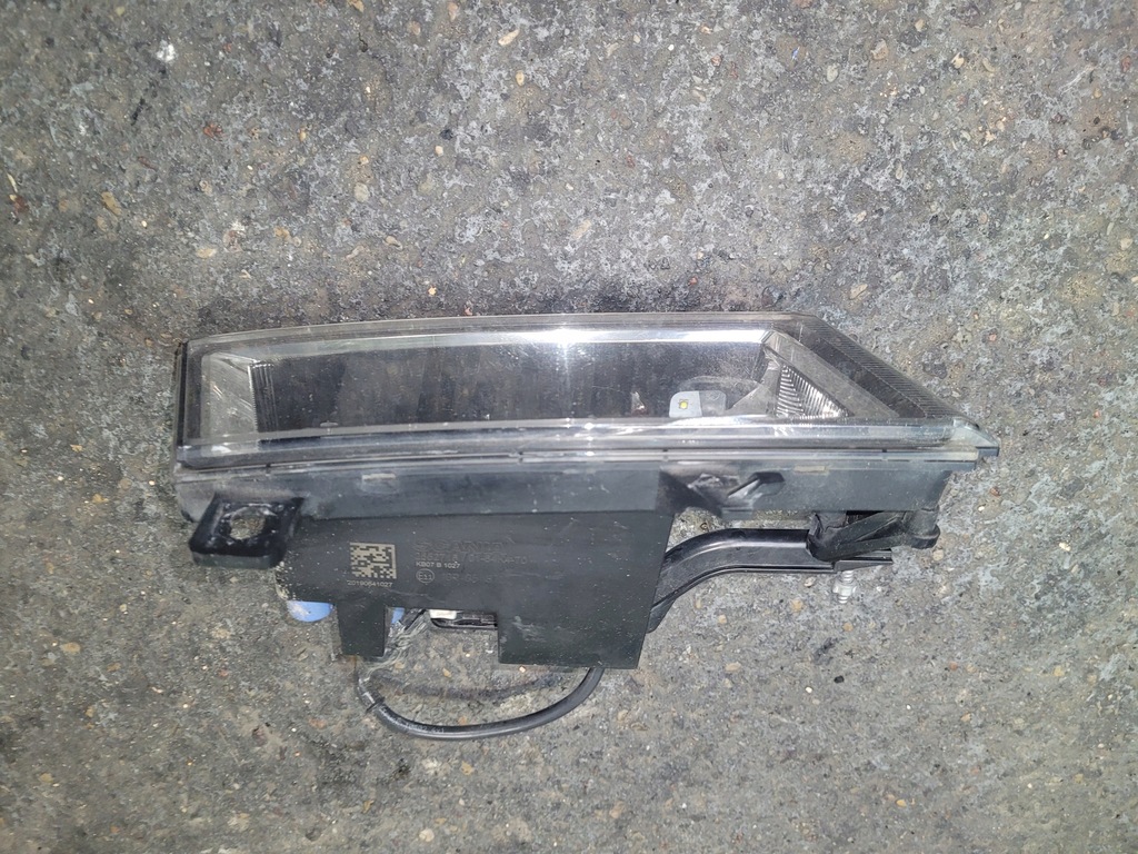 фото №1, Противотуманная фара scania r,s 2552715