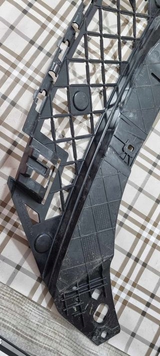 фото №10, Pas верхний кронштейн бампера mercedes a177