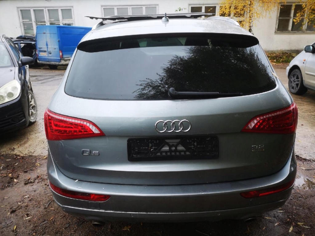 Audi q5 стартер 2012 3.2l 1005831581 Киев