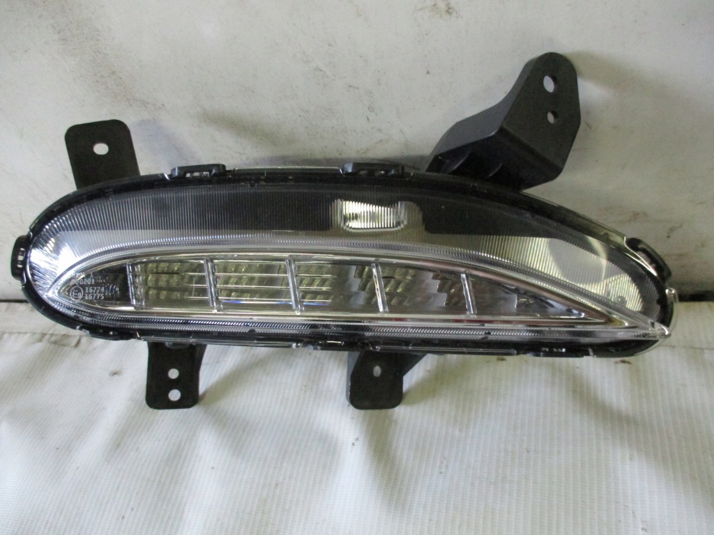 фото №14, Противотуманная фара правый led 3 pin hyundai i30 iii 3 92208s0000