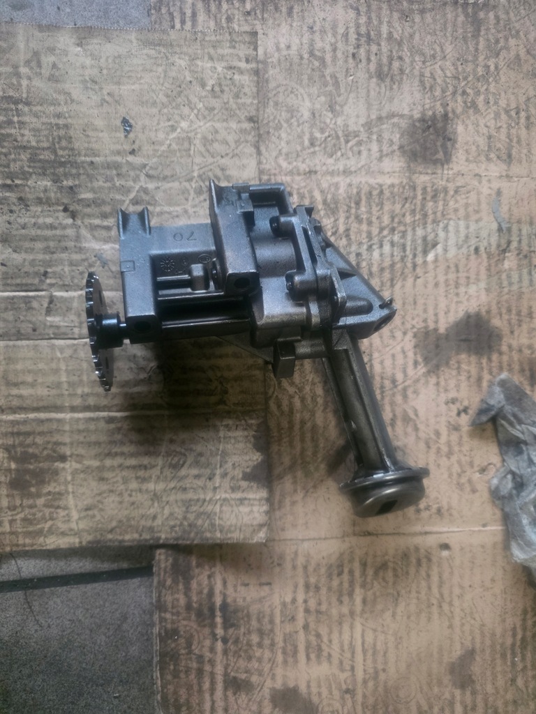 фото №1, Renault kangoo ii 1.5dci насос оливи 8200307174 7700600532