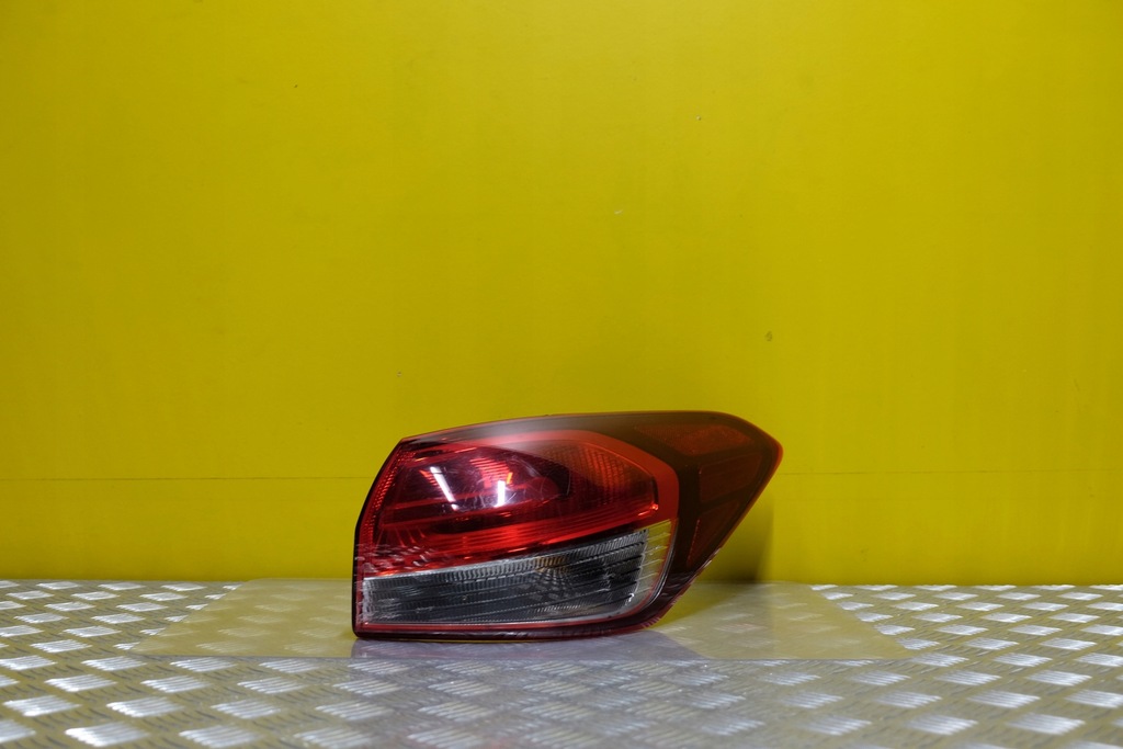 фото №1, Kia forte sedan 2017 2018 лампа задняя правая led usa