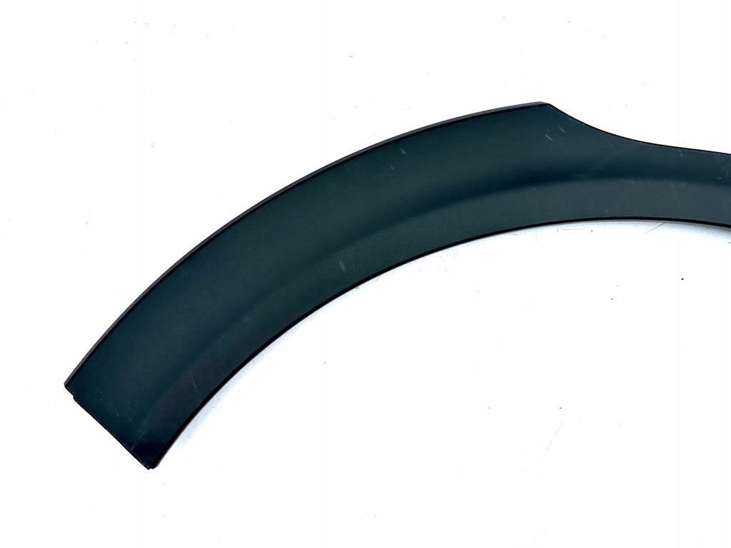 фото №3, Kia stonic 2017 - молдинг крыло правый задняя оригинальный номер r