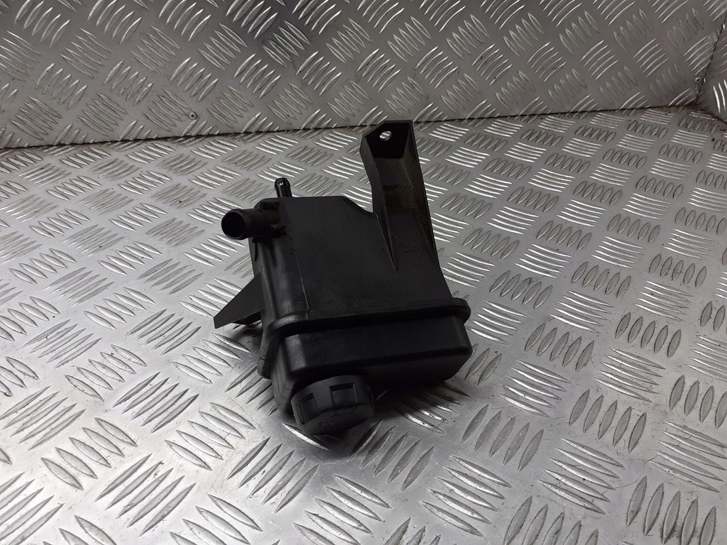 фото №1, Бачок усилителя volvo v40 1.9 di