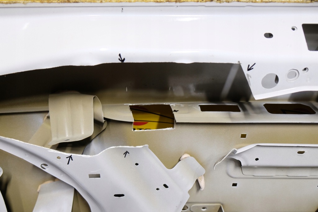 Cadillac escalade 2015- крышка багажника задний  багажника usa Киев