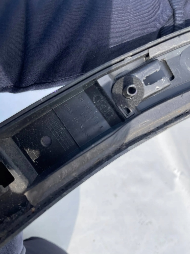 фото №11, Молдинг крила audi q4 e-tron 89a 89a853818 права задня задня