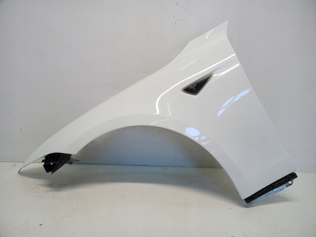 Купити Крило ліве перед комплектний  tesla s kod pbcw ідеальний