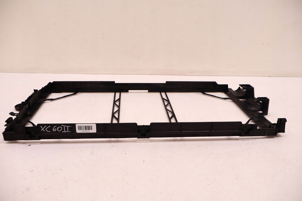 фото №6, Volvo xc60 ii рамка радіатора 32324070