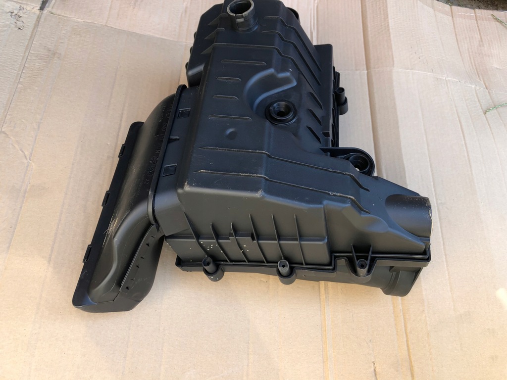 фото №7, Корпус фильтра воздуха vw seat skoda 5q0129601aa