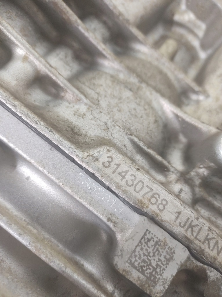 фото №10, Volvo v40 1.5 t3 - блок двигателя b4154t2