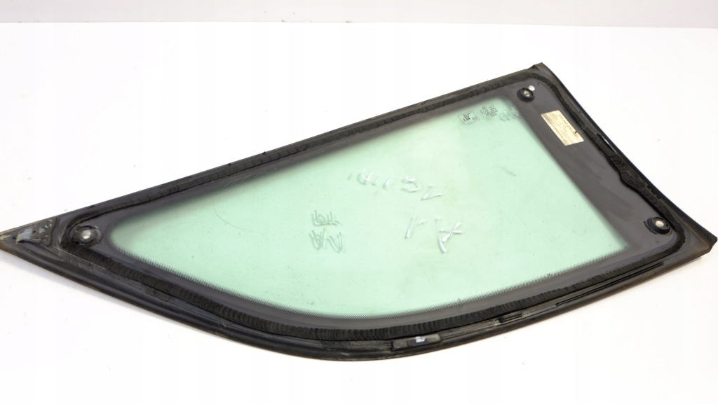 Audi a1 скло кузовна правий задній 3d as2 Недорого