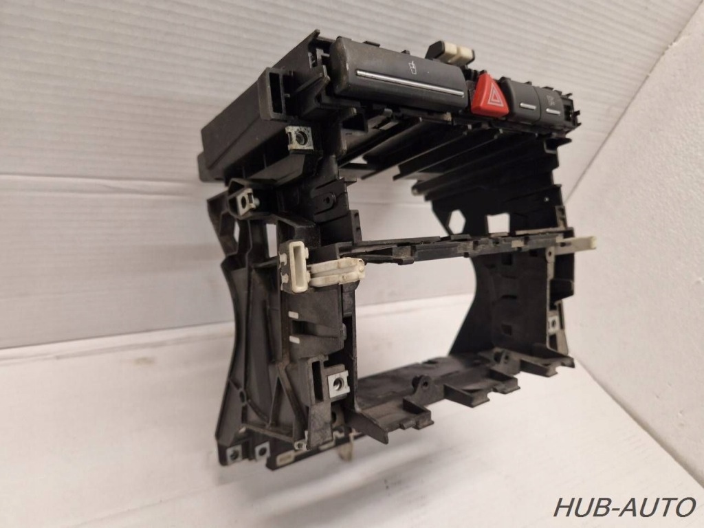 фото №2, Підсклянник рамка кишеня радіо кнопка аварійних audi a3 8p 8p0858005b