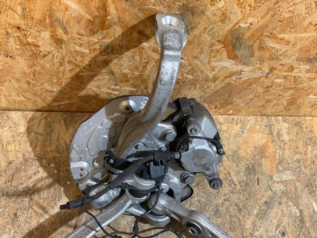 фото №6, Поворотный кулак правая рычаги mercedes c-klasa 2052200