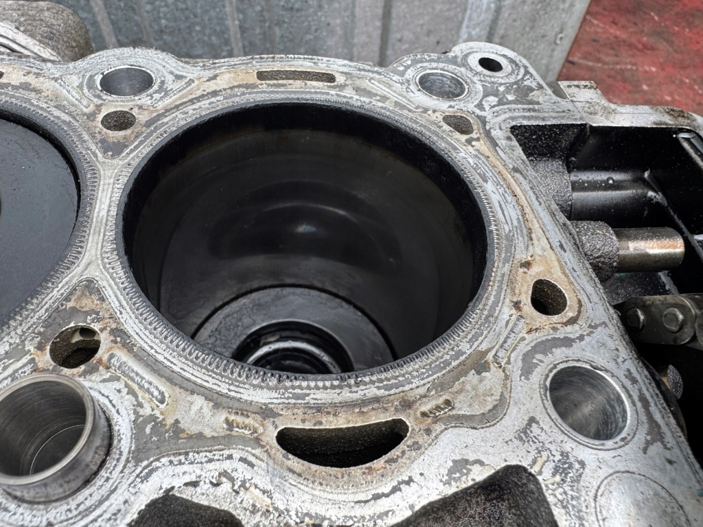 Блок низ  комплектний  jaguar xe xf e-pace 2.0 d 204dtd opolskie Ціна