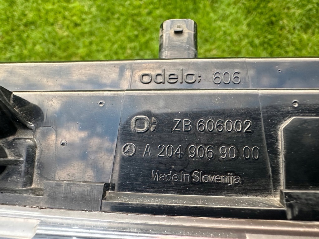 Mercedes a2049069000 фонарь  дневные led Доставка