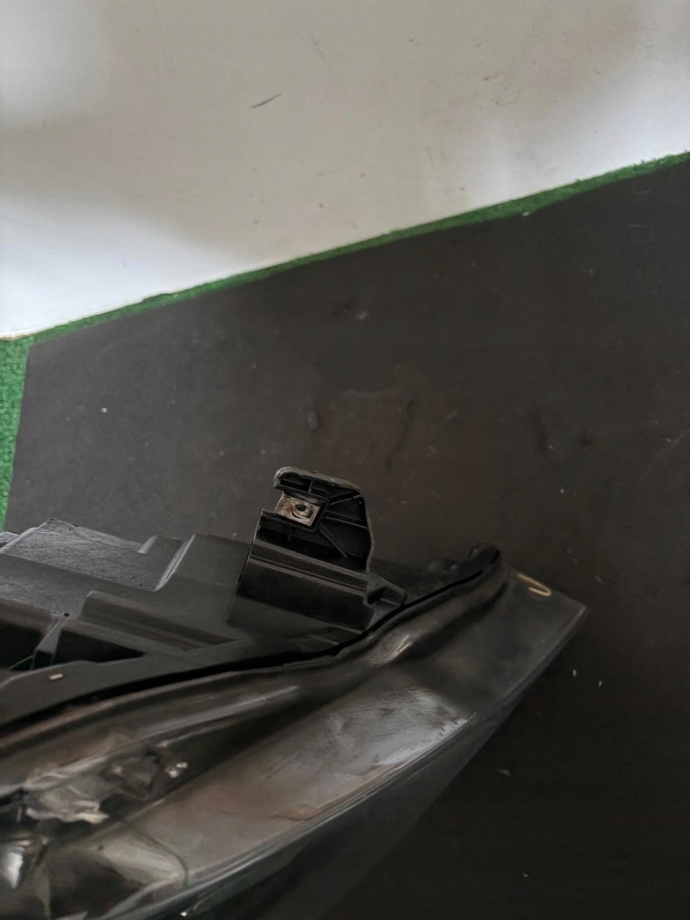 Фонари передние opel insignia a face рестайлинг  обычная линза led демонтаж европа Недорого