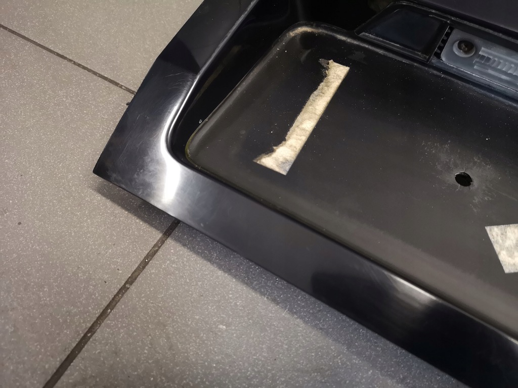 фото №11, Накладка подсветка номерного знака czarna uk audi a6 c5 allroad 4b9945695n