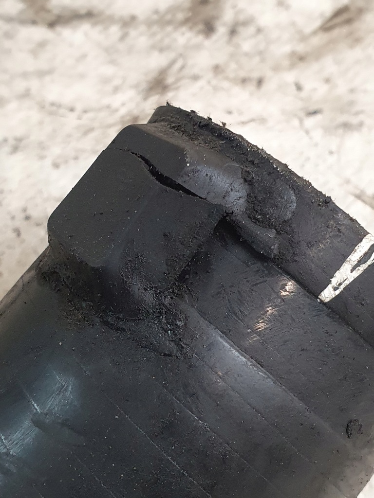 фото №8, Wąż труба повітрозабірник оригінальний номер 8200185556-b renault scenic ii 2 1.9dci 03r.