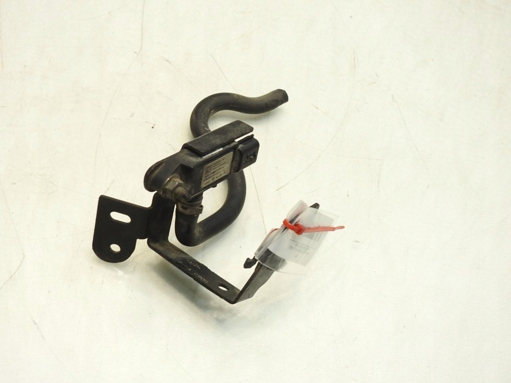 фото №7, Датчик давления выхлопных газов renault scenic iii 2.0 dci 8201043914a