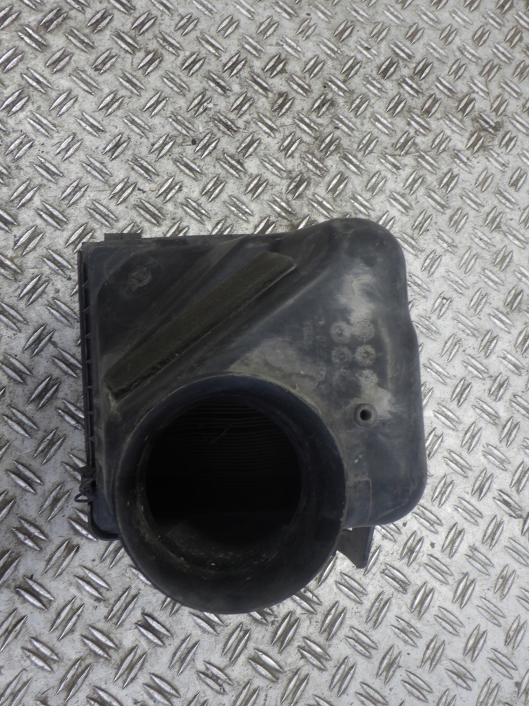 фото №6, Корпус фільтра повітря 300c ii thema 3.0 d crd