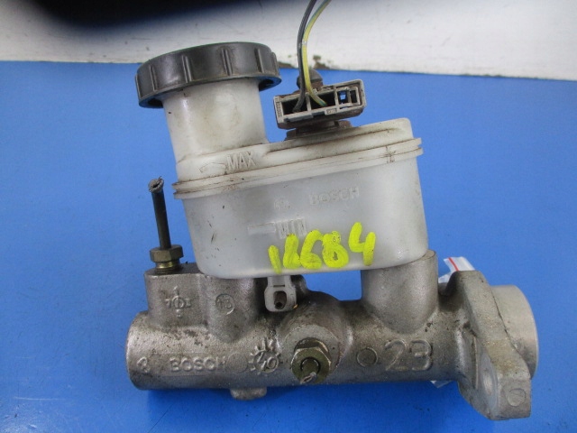 фото №5, Nissan primera p11 насос тормозная+ бачок