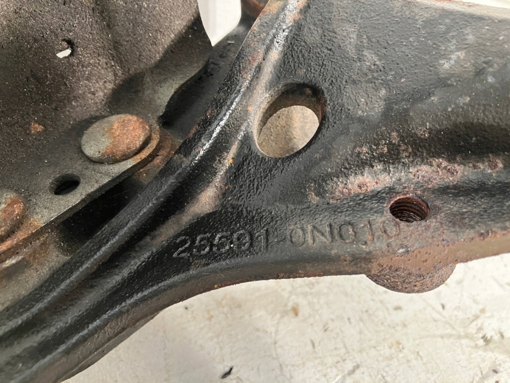 фото №4, Auris ii 1.4 d4d кронштейн кронштейн каталізатора фільтра dpf