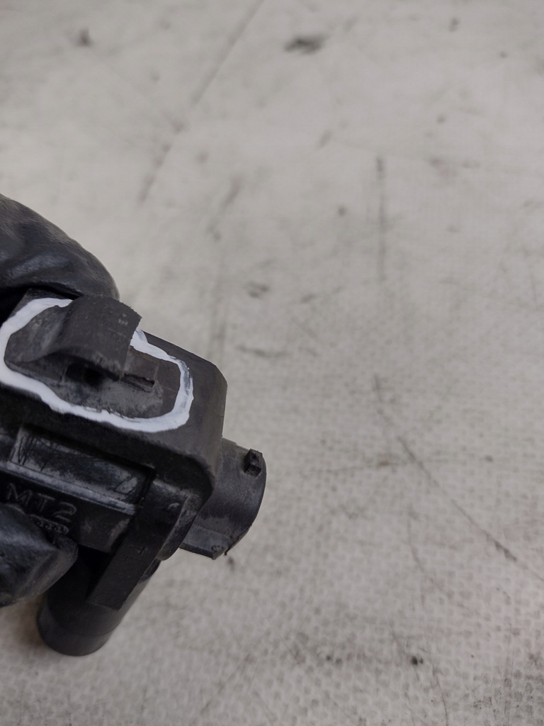 фото №8, Клапан вакуумa volkswagen golf iv 1,9tdi 1j0906283c