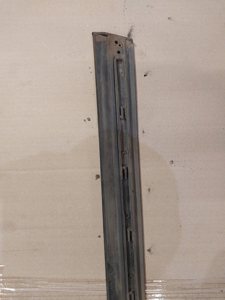 фото №6, Молдинг двері нижня ліва audi a4 b6 8e0853959