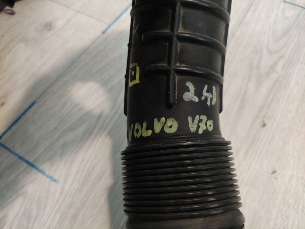 фото №5, Volvo v70 wąż труба воздухозаборник воздуха 6898050