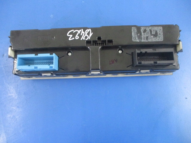 фото №3, Opel vectra c панель обдув climatronic