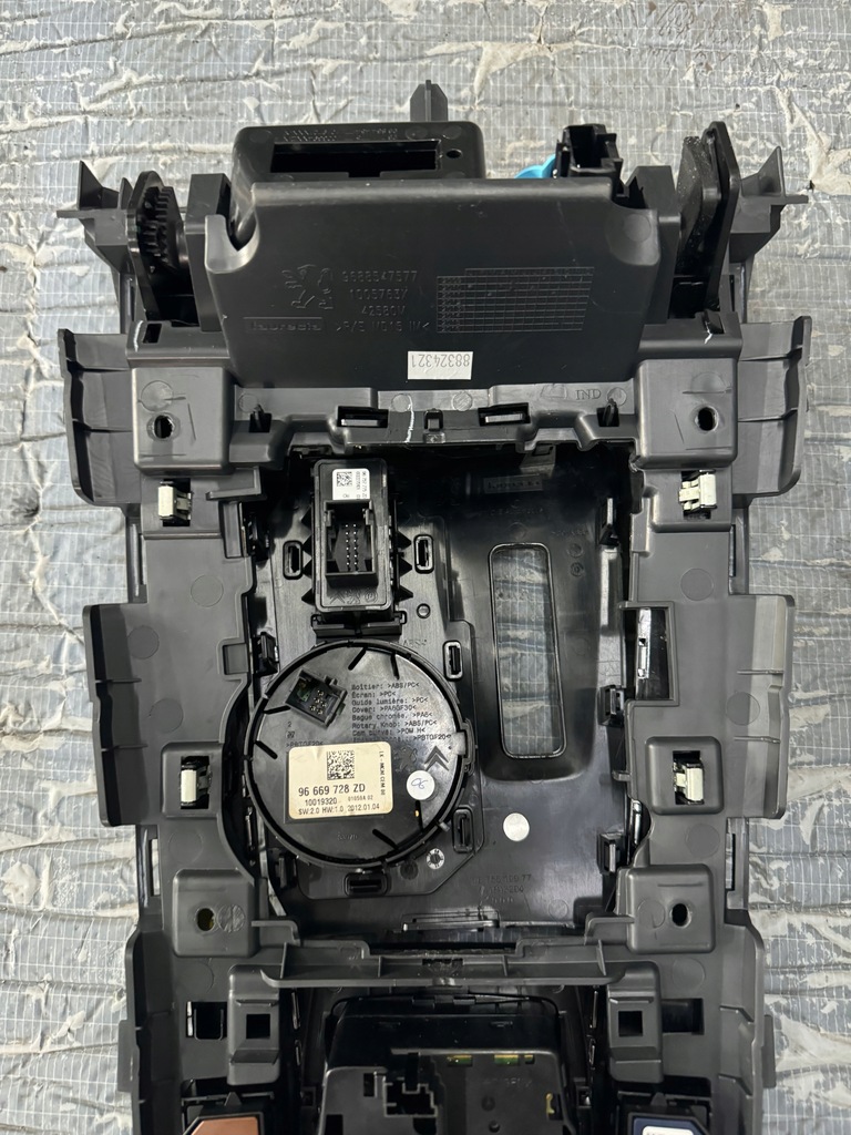 фото №11, Рамка панель керування peugeot 508 9688547577