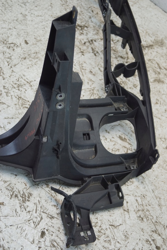 Направляющая кронштейн крыла правое bmw x5 e70 7157984 Недорого