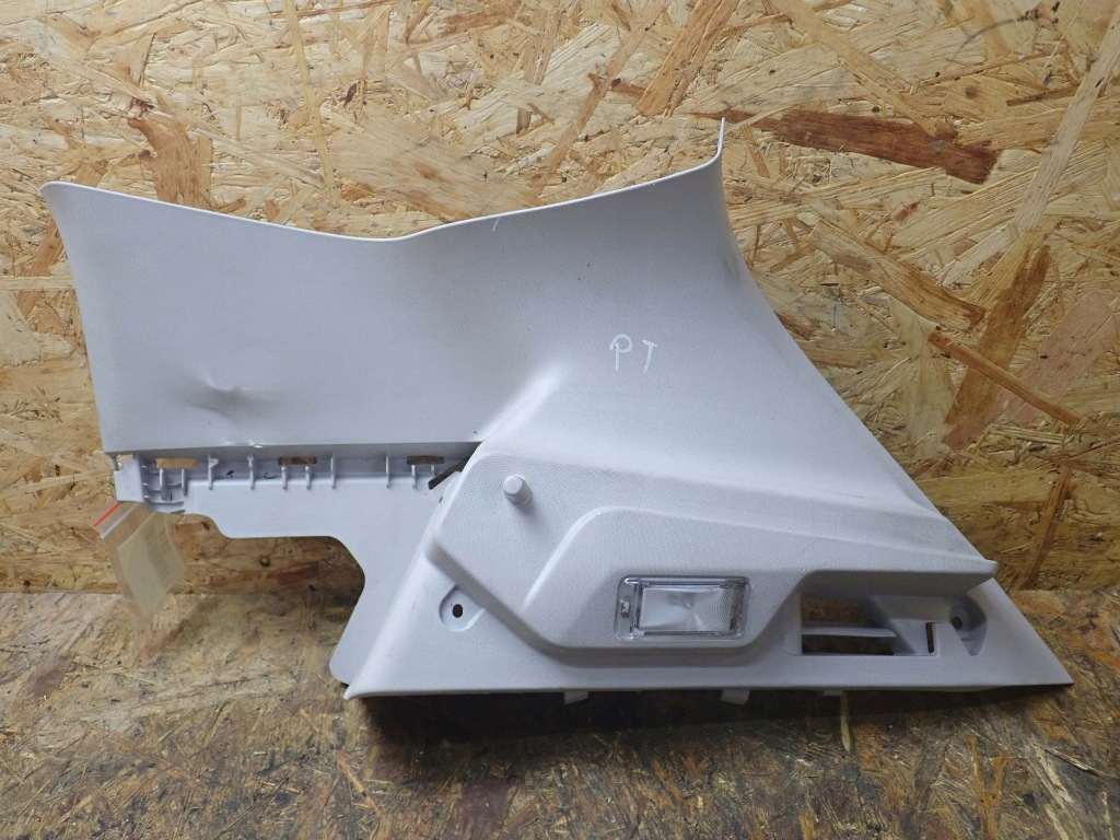 фото №1, Обшивка багажника правый задняя renault clio v 1,0 tce 2021r 799117822r 8518