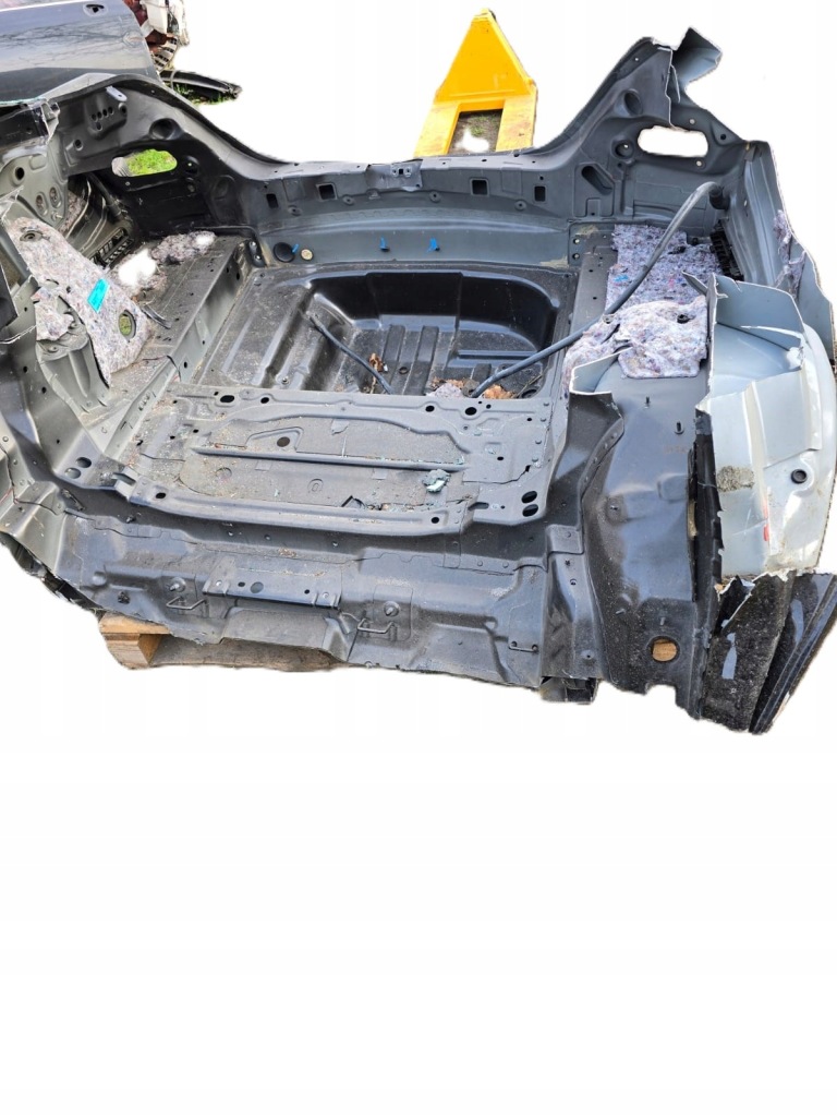 Ремень задний задний  поддон пол mercedes w205 sedan Недорого