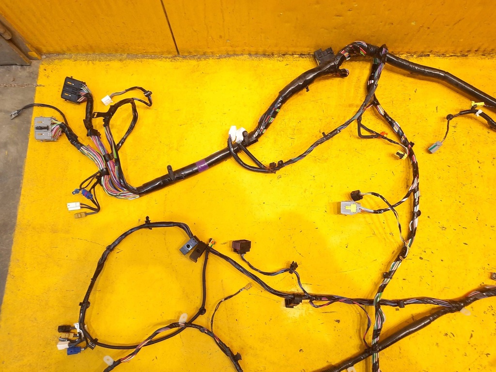 фото №4, Tesla model s жгут электропроводка салона 1004417 96 m 14r.