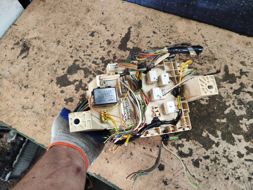 фото №1, Suzuki swift mk6 модуль коробка предохранителей