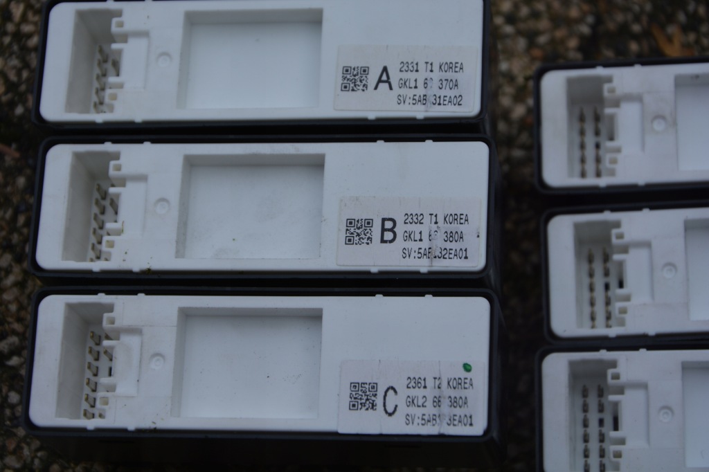 фото №5, Кнопка регулювання вікон mazda 6 vi gkl166370a 380a