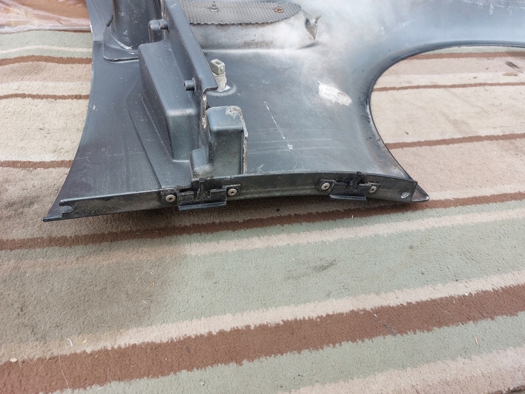 фото №12, Крыло левый перед aston martin vantage 17r szary meteorite silver