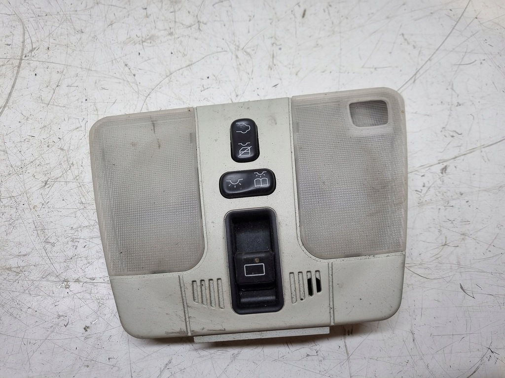 фото №1, Лампа освітлення кабіни mercedes-benz оригінальний номер 2028200401