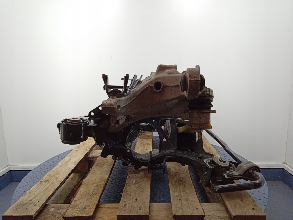 фото №4, Volvo v90 ii cc 4x4 подрамник подвеска задняя 32221609