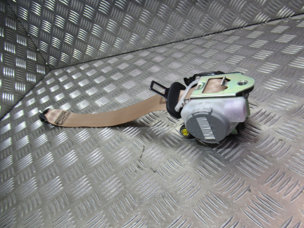 фото №1, Porsche macan pas ремни задняя правый левый mojavebeige