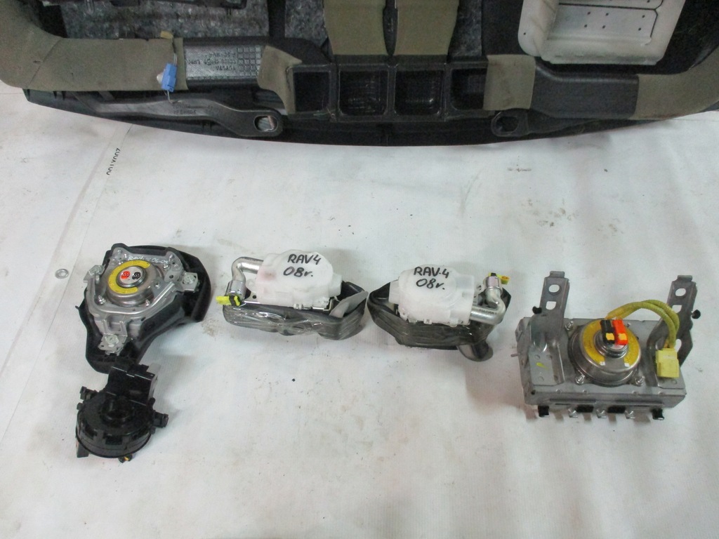 фото №12, Панель приладів приладова toyota rav 4 06-12r