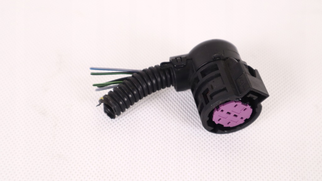 фото №1, Fiat 500x штекер лампы 6 pin