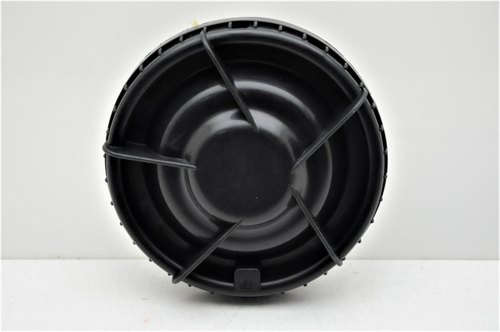 фото №1, Mitsubishi carisma 1998- крышка фара новый