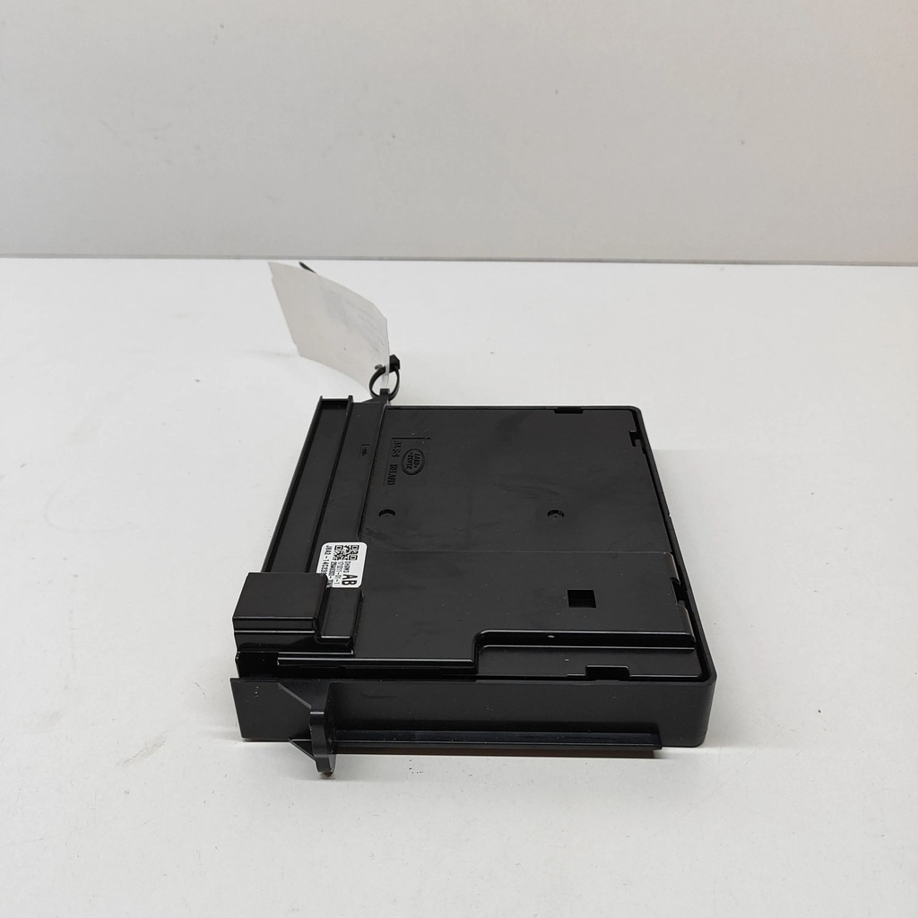 фото №2, Land rover range rover velar 2018 панель кондиционера