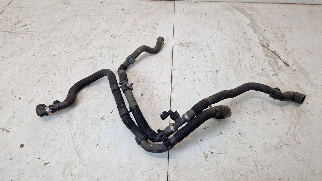 фото №1, Wąż шланг трубка wody радіатора jaguar i-pace j9d3-8d132-ad