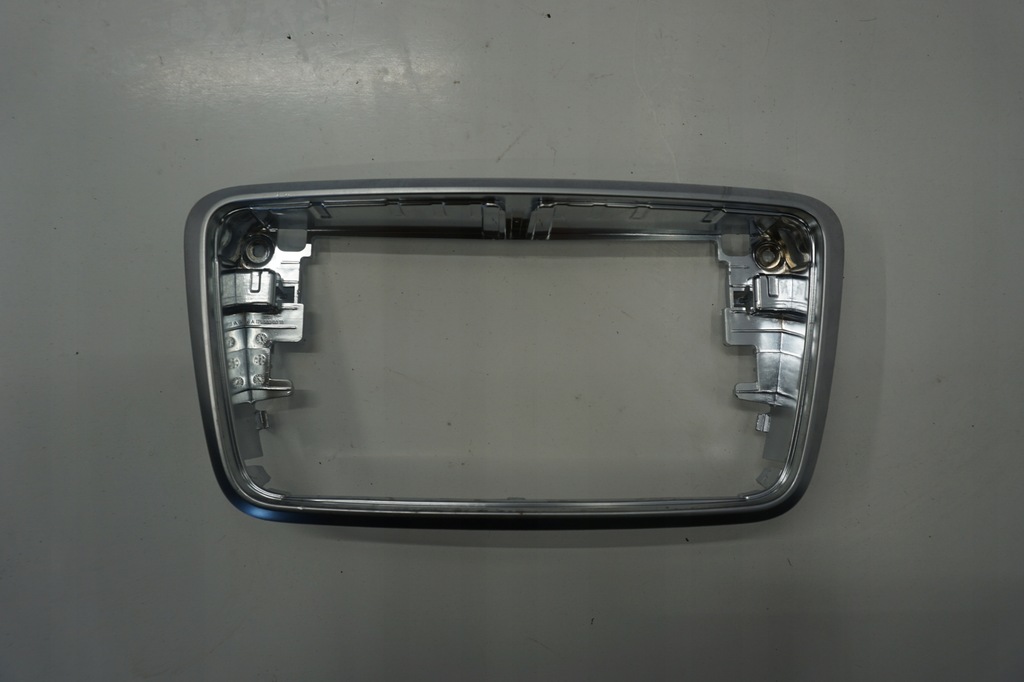 фото №1, Mercedes w176 рамка радіо a1766890018