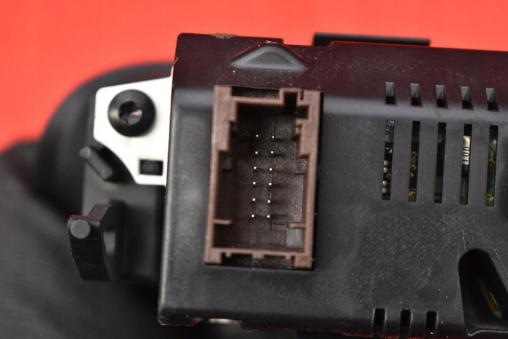 фото №10, Дисплей 9664644280-02 peugeot 308 1 i t7 07-11