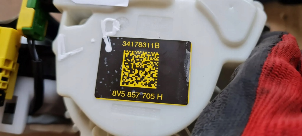 фото №7, S3 8v sedan a3 pas безопасности левый перед натяжитель 8v5857705h