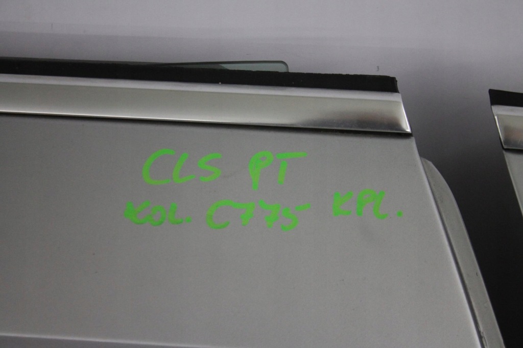 фото №5, Дверь правый задняя mercedes cls c219 kol. 775 04-